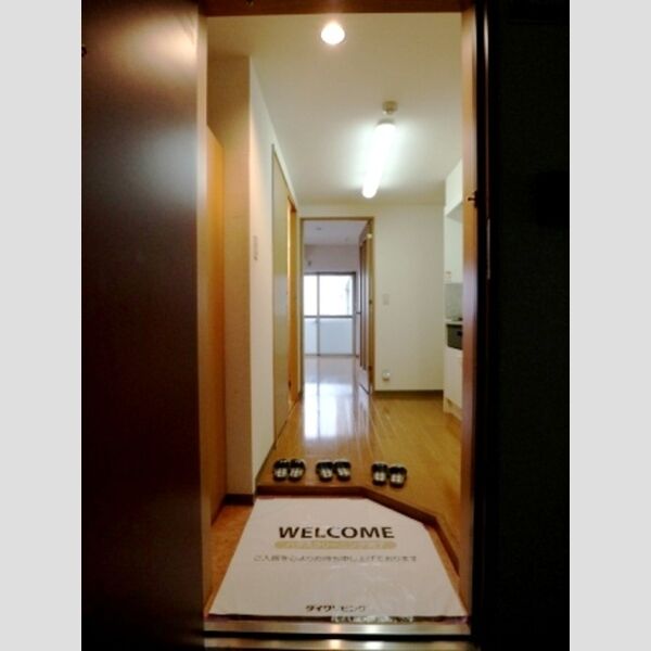 ラティニア506号室 玄関