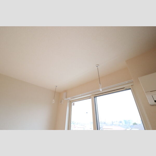 ベリーナ303号室 室内物干し