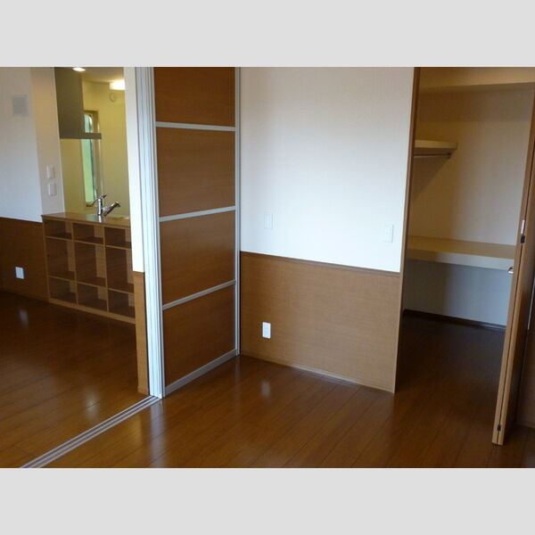 ビューラー9 リビング