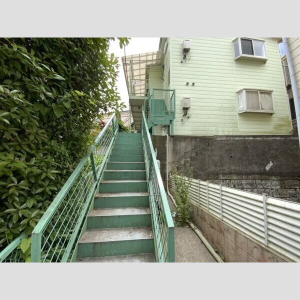 ハイツ神大寺205号室 外観