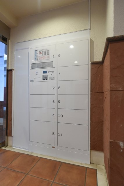 シンシア護国寺5階 宅配BOX