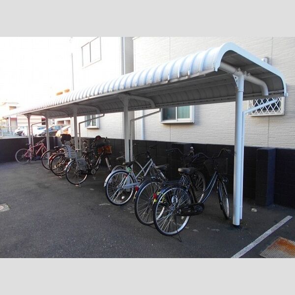 髙石マンション 駐輪場