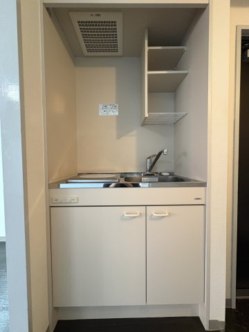 ライオンズプラザ山下公園701号室 キッチン