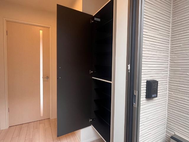 ｃａｓａ　ｓｅｒｅｎａ（カーサ　セレーナ） 靴箱