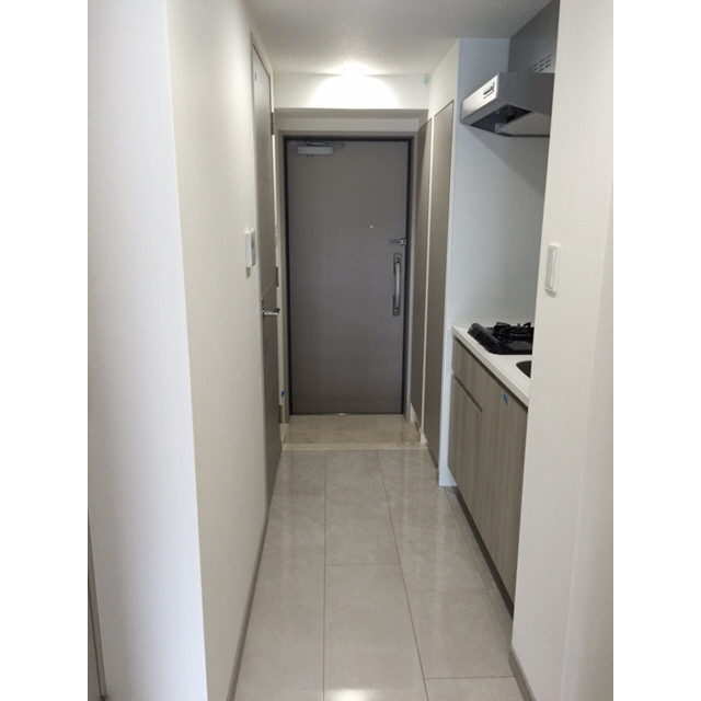 プレール・ドゥーク千歳烏山106号室 玄関