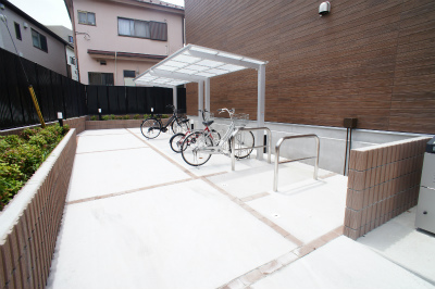 リブリ・フォレスト南浦和 駐車場