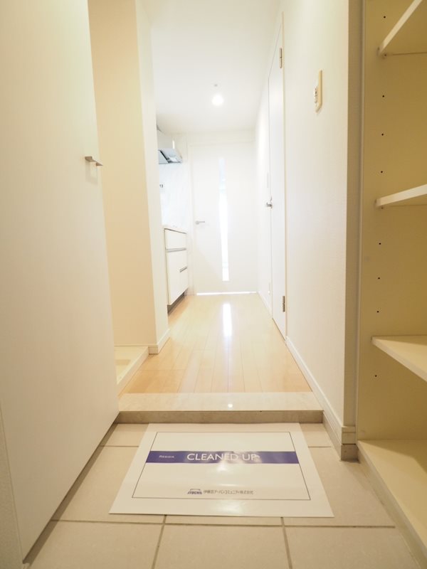 レジディア文京本駒込2階 玄関