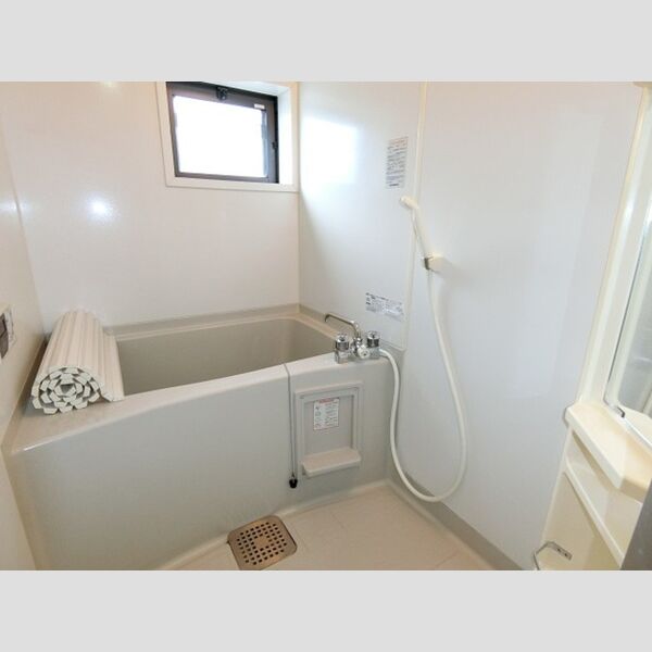 第2サニーサイト103号室 浴室