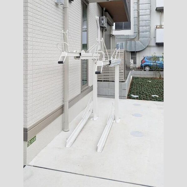 アルベロ島根 サイクルラック