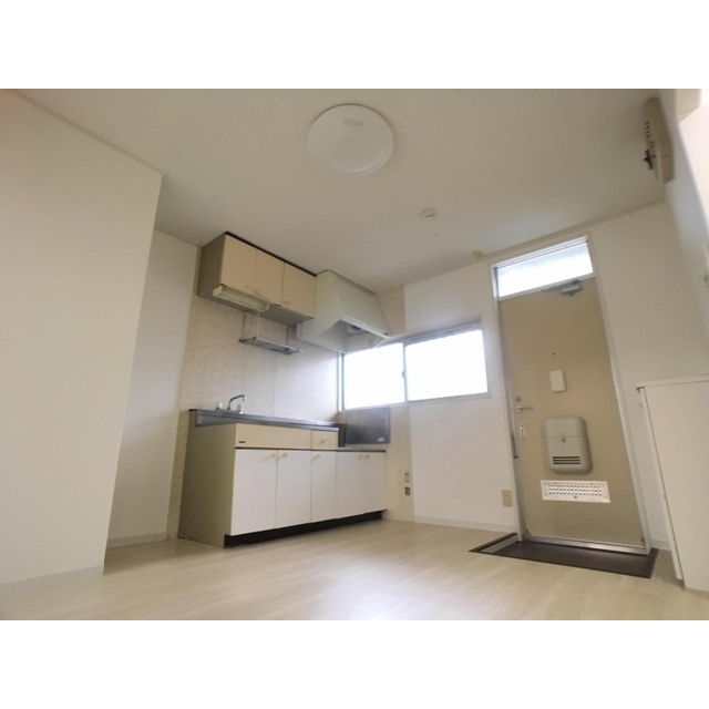 ファミールクロス 内観