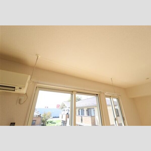 フルール・　ロメリア203号室 室内物干し