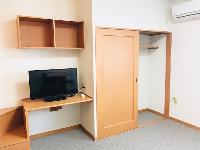 レオパレスエムエム202号室 内観