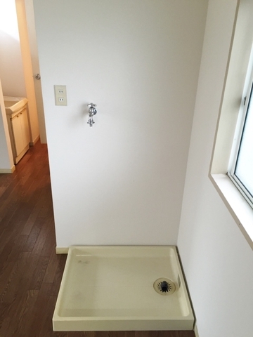 オークスＡ・Ｂ2階 洗濯機置場