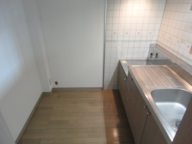 ロマニスタ東松戸 キッチン