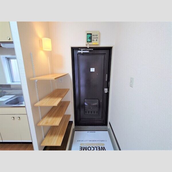 サンライズN 玄関表