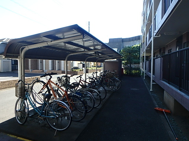 クレセールＫ0201号室 駐輪場2