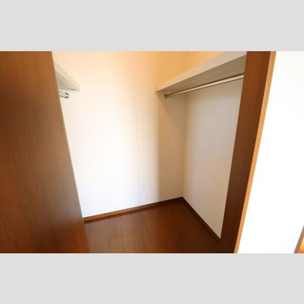 ウィルモア宮前 ウォークインクローゼット