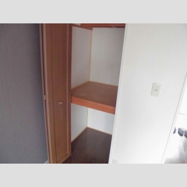 ロイヤルハイツⅡ 収納スペース