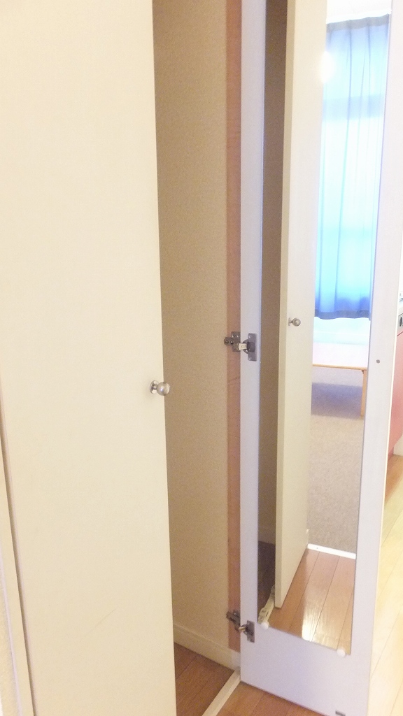 レオパレスグランシャリオ クローゼット