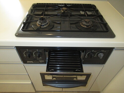 グランド・ガーラ代田橋 グリル付き３口ガスコンロ