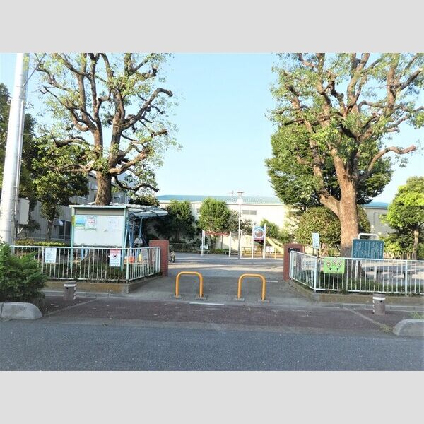 オイコス　参番館102号室 笹目南公園150m