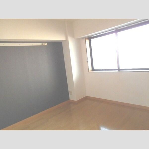 グラース202号室 北洋室6.3帖