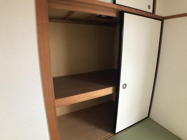 グリーンヒルズ香川302号室 収納