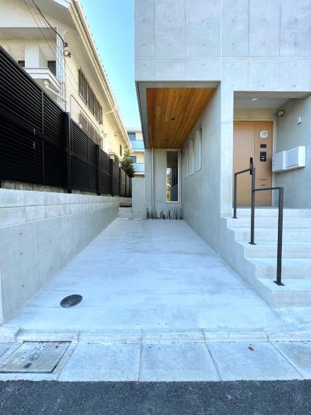 フェリーチェ松濤III号室 駐車場