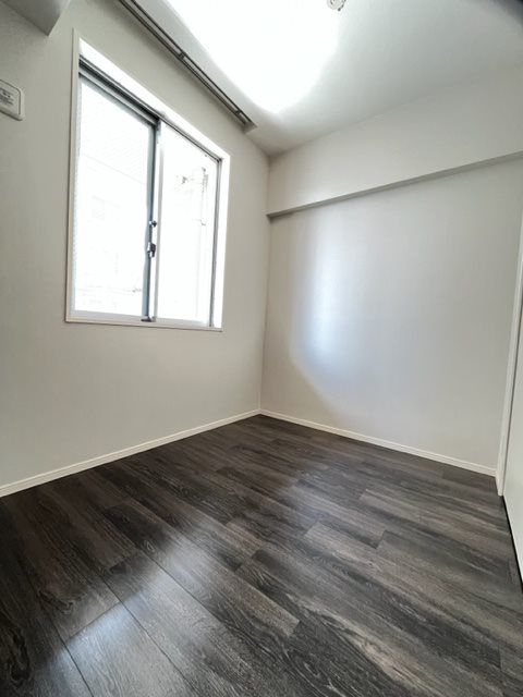 クレヴィアリグゼ日暮里4階 寝室