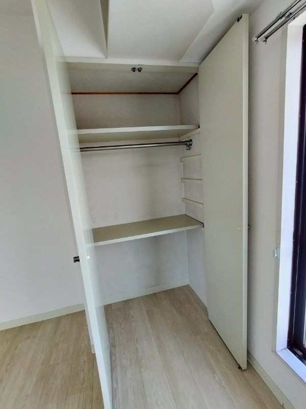 ラレーブ蕨中央 収納