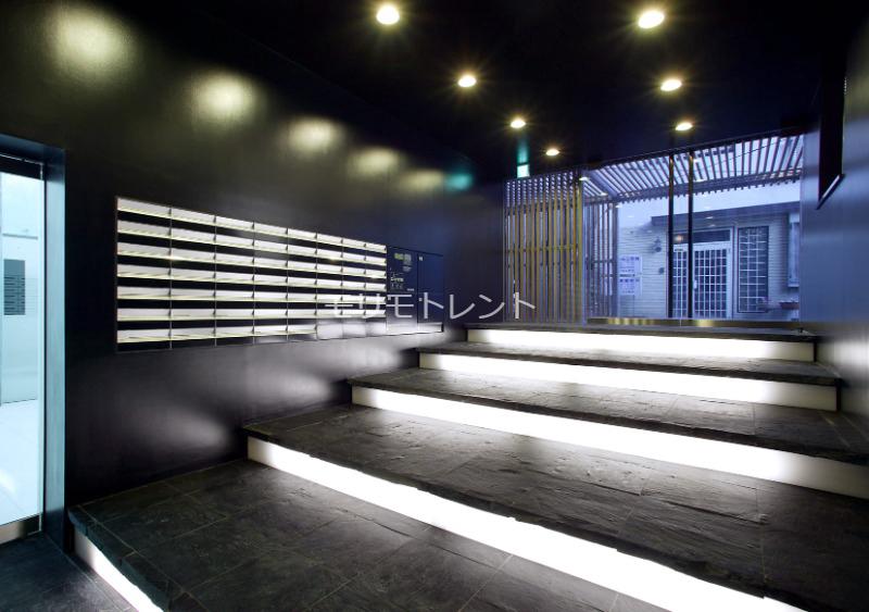 カスタリア雪谷7階 エントランス