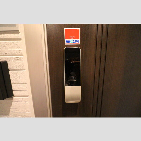 ゼフィール 玄関IC錠