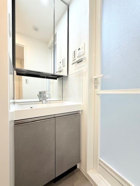 アジールコート町屋7階 洗面