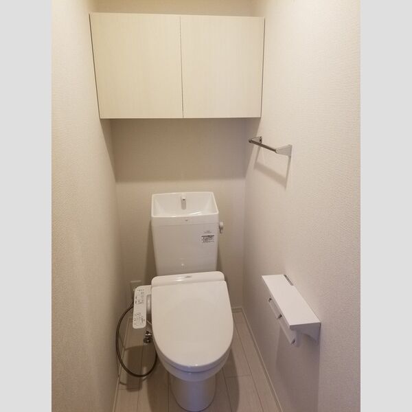 Roygent東大泉102号室 トイレ