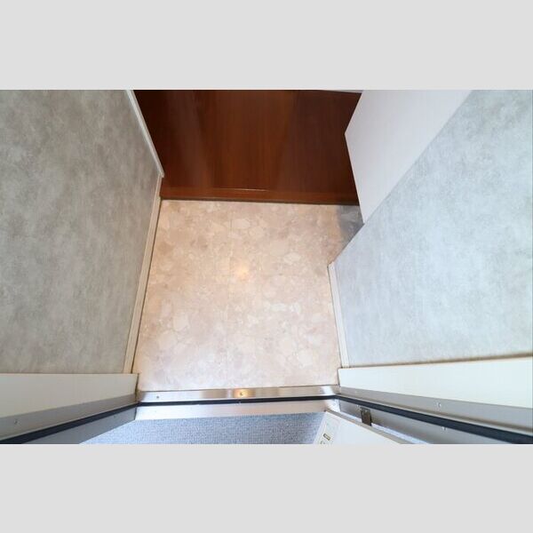 ラ カンパネラ　B303号室 玄関