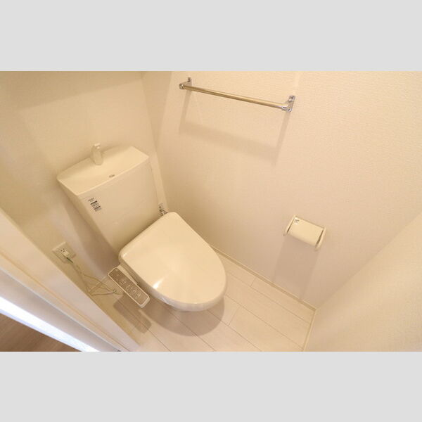 ピラタスXVI 温水洗浄暖房便座