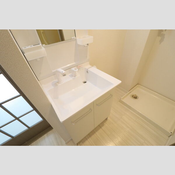 ミドルロード　壱番館 洗髪洗面化粧台