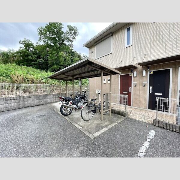 Peti nature(プチネーチャー)203号室 駐輪場