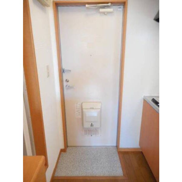 アーバンホームズ0205号室 玄関