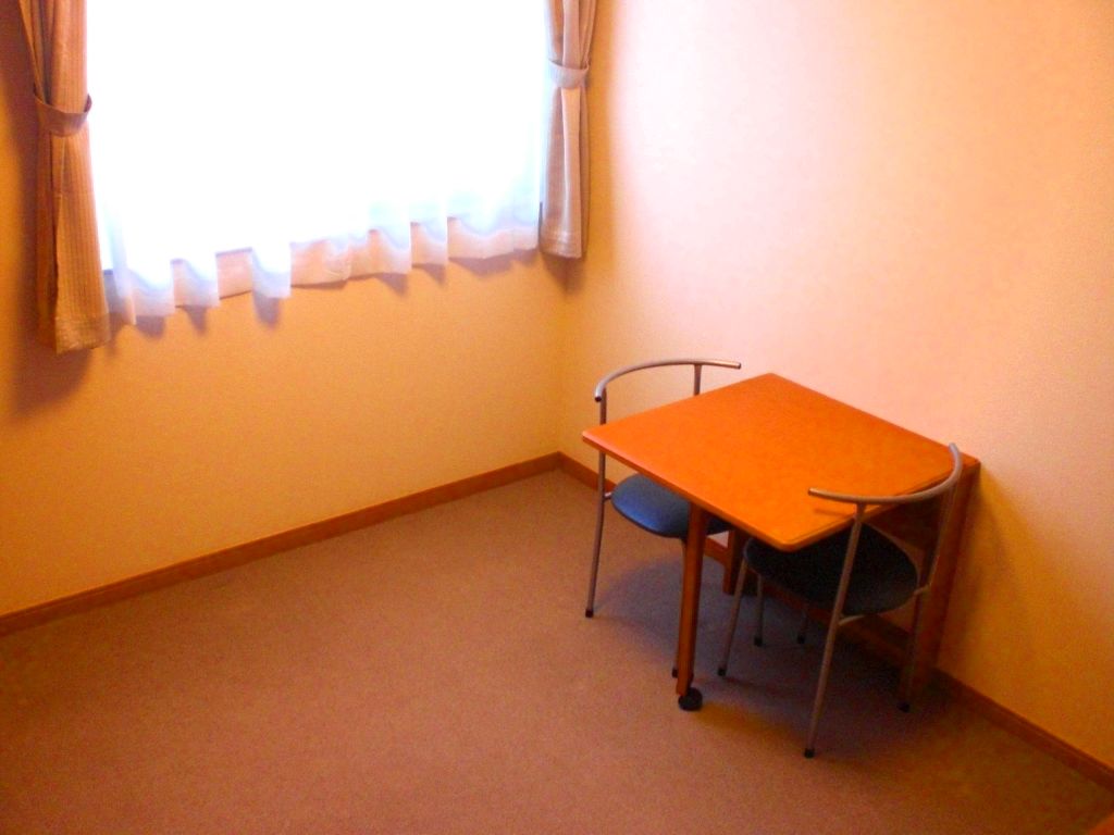 レオパレス今泉 2階は防音効果も高いカーペット仕様です。