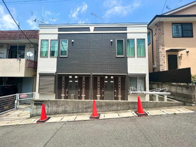 グレイシャス三田 外観写真（昼）
