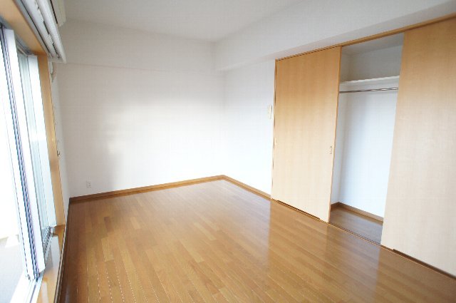 マリンパレス登戸0503号室 洋室