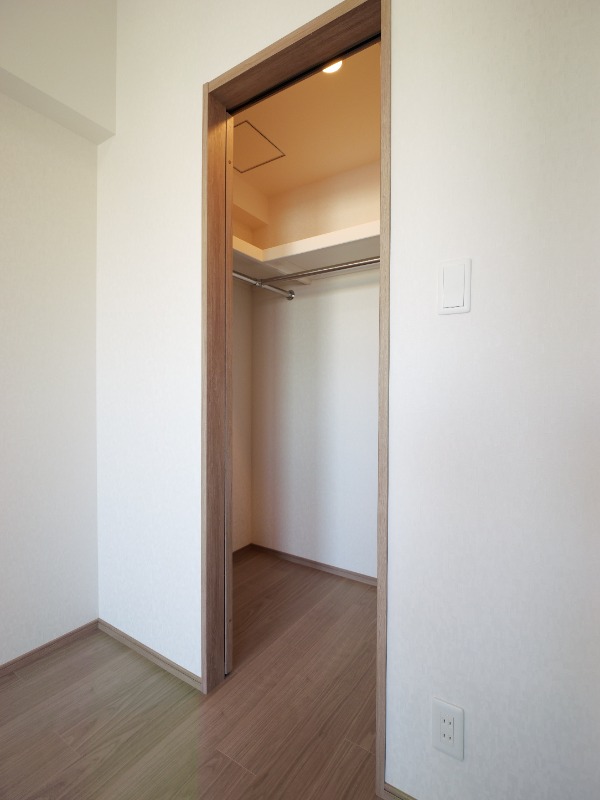 プレジオ川口ASIAN7階 収納