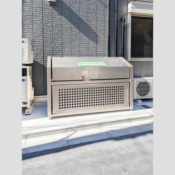 セレスティア足立 ゴミ置き場