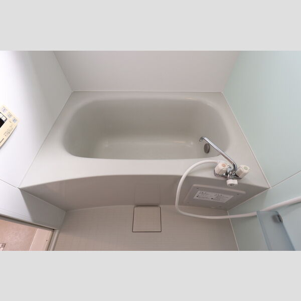 アン・プレール101号室 追い焚き給湯機能付き浴室