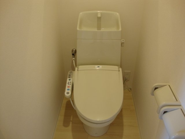 ルノンロワール シャワー付トイレ