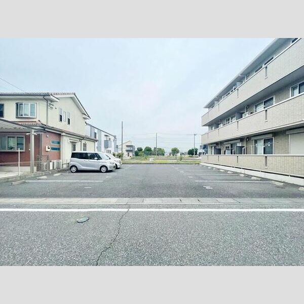 サウスヴェルドミール 駐車場