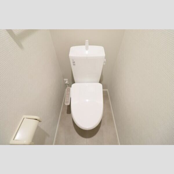 Skye residence元住吉 トイレ