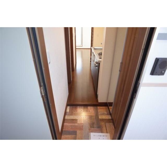 グリーンゲイブルズ2階 玄関