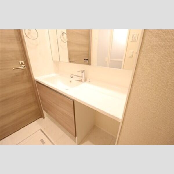 Noble Ferro　B棟 洗髪洗面化粧台